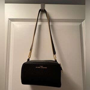 Marc Jacob’s cross body leather bag